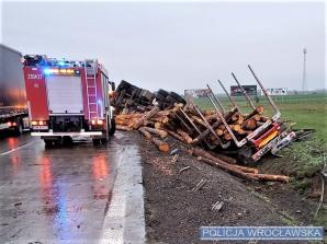 Pijany kierowca tira zatrzymany przez wrocławskich policjantów na autostradzie А4. Na szczęście nie doszło do tragedii...
