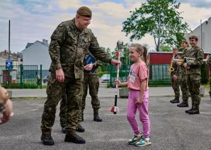 Dzień Dumy z Munduru: honor i służba w sercu polskich żołnierzy